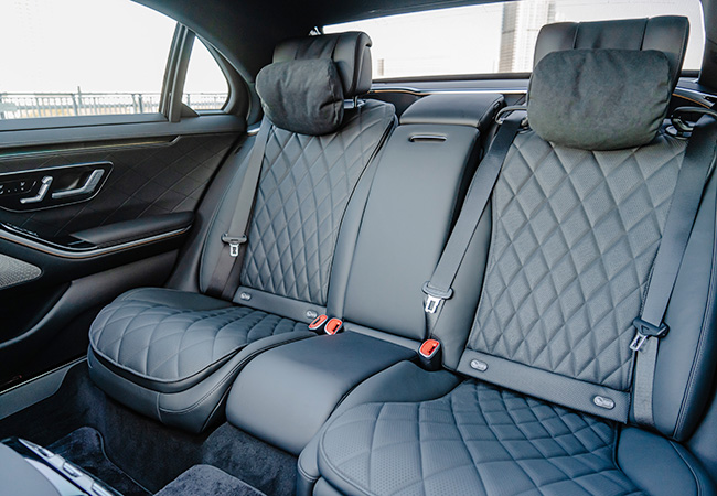 メルセデス・ベンツ S580 4MATIC 車内