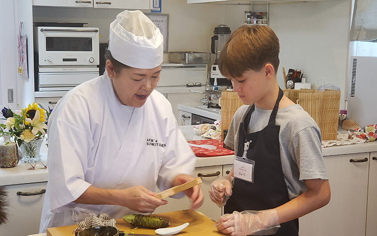 Sushi making class