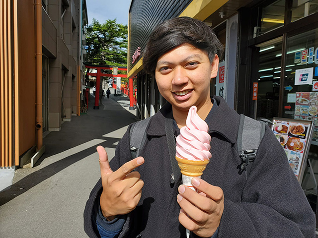 コケモモのアイスクリームを食べました
