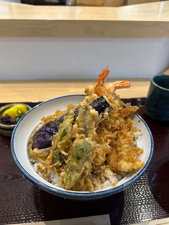 亀有にある「稲むら」の特選天丼