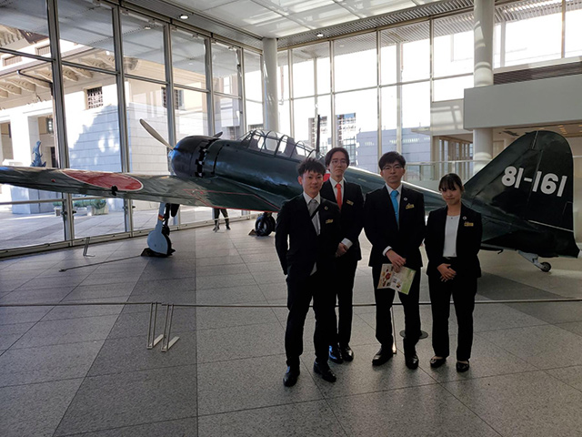 都内研修2日目、靖国神社にて