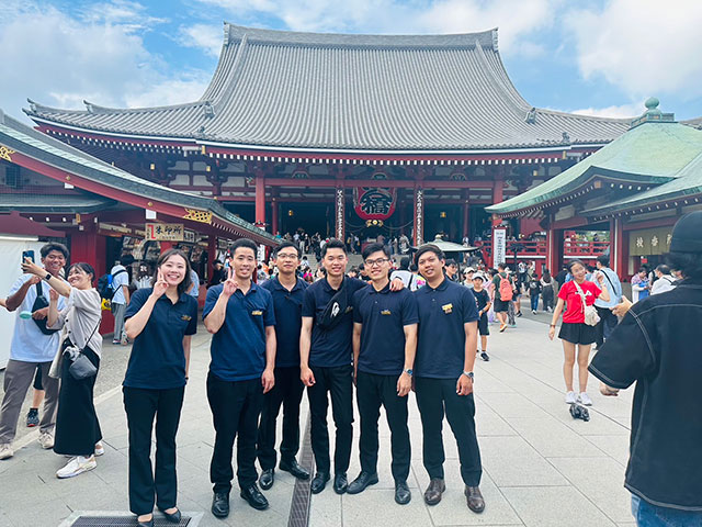 観光研修、浅草寺