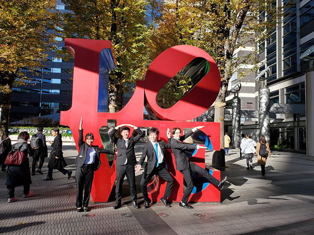 都内研修2日目、新宿にて