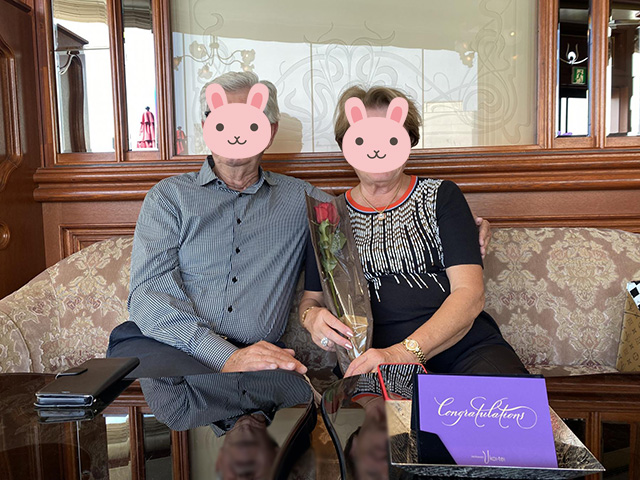 結婚記念日を祝うサプライズ