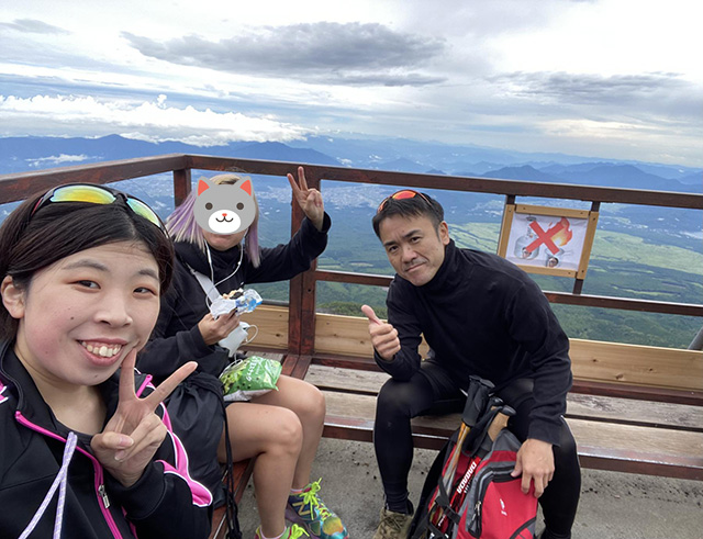 富士山登山(途中休憩)